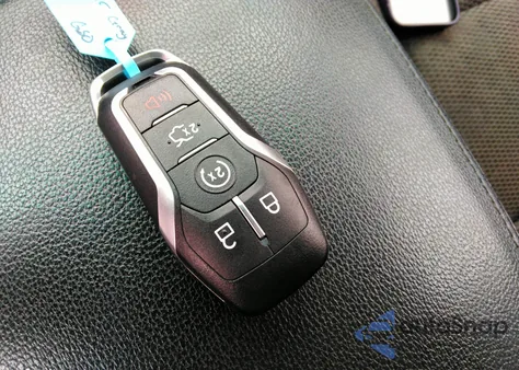 2016 Ford Explorer Xlt z USA, uszkodzony, nr VIN 1FM5K8D87GGB63885